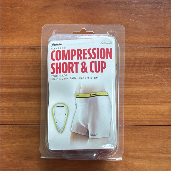 NWT Youth Compression Short/Cup - Picture 1 of 4
